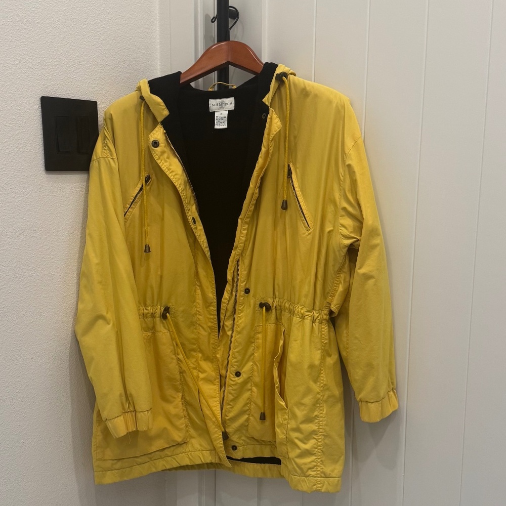 Nordstrom women's yellow hooded jacket
